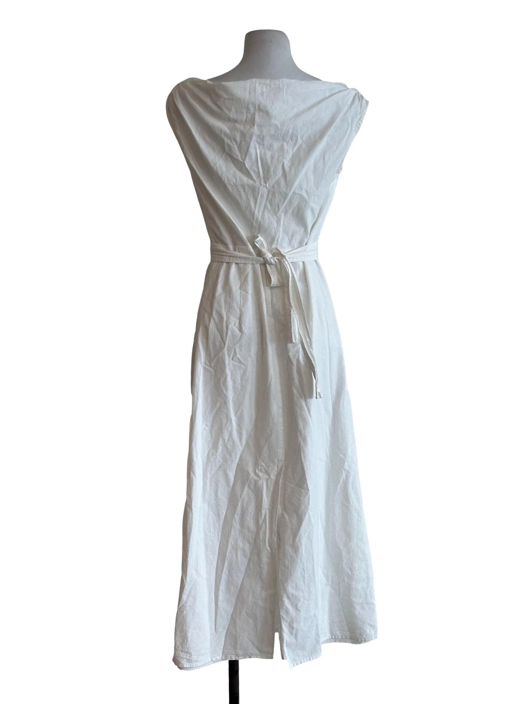 White Sleevless Midi Dress - Image 2
